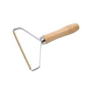 پرزگیر لباس دسته چوبی